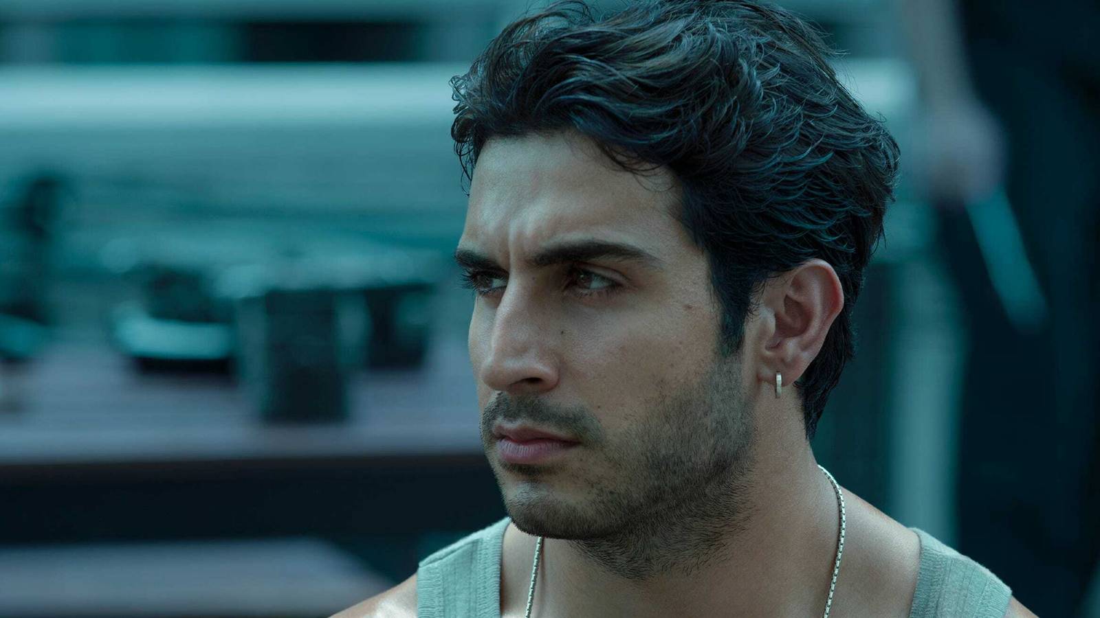 Disney's Excellent 8-Part Sci-Fi Series Was So Daring, It Split An Entire Fandom