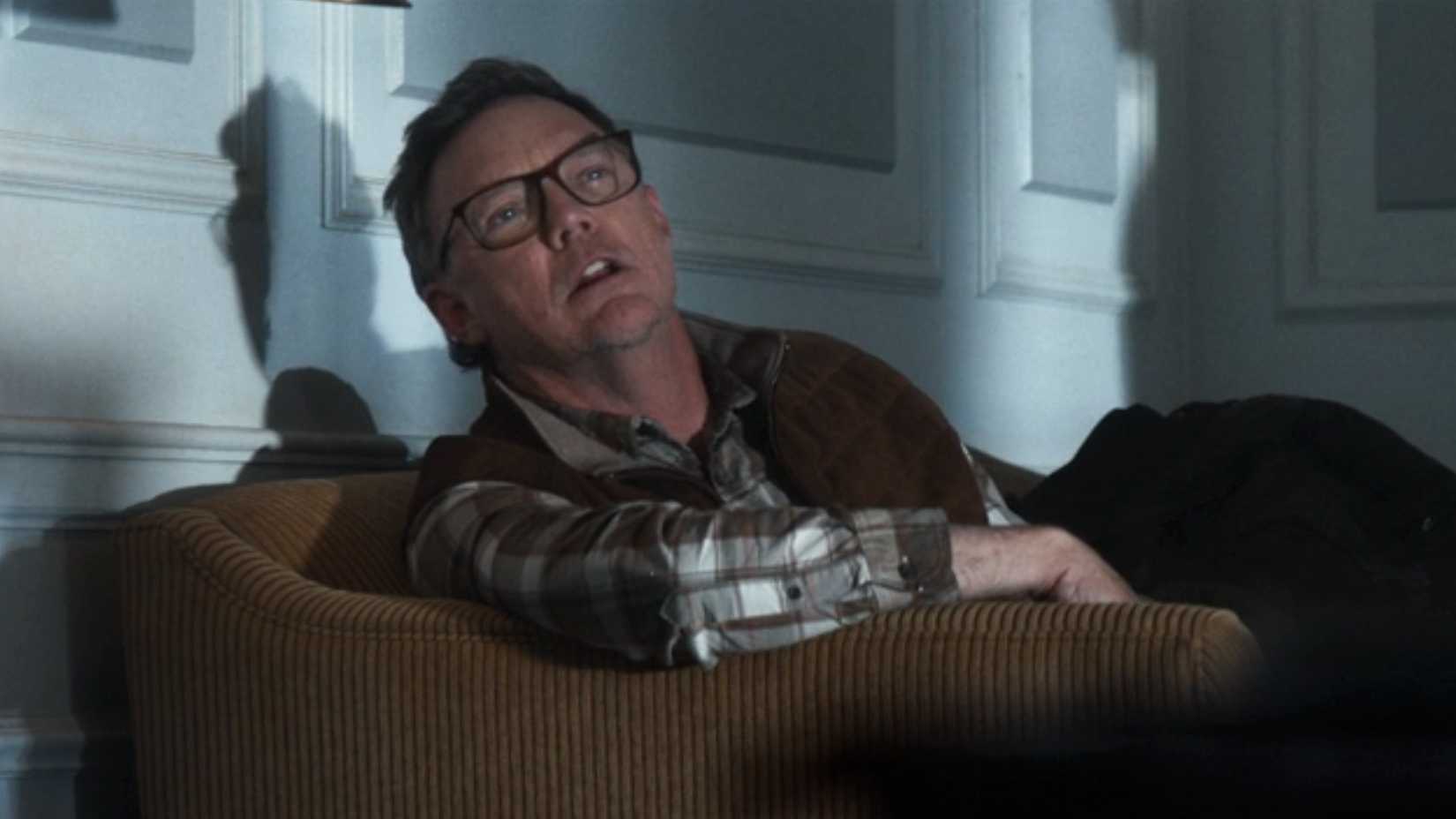 mr charles in fisk s office in daredevil born again season 2 episode 1