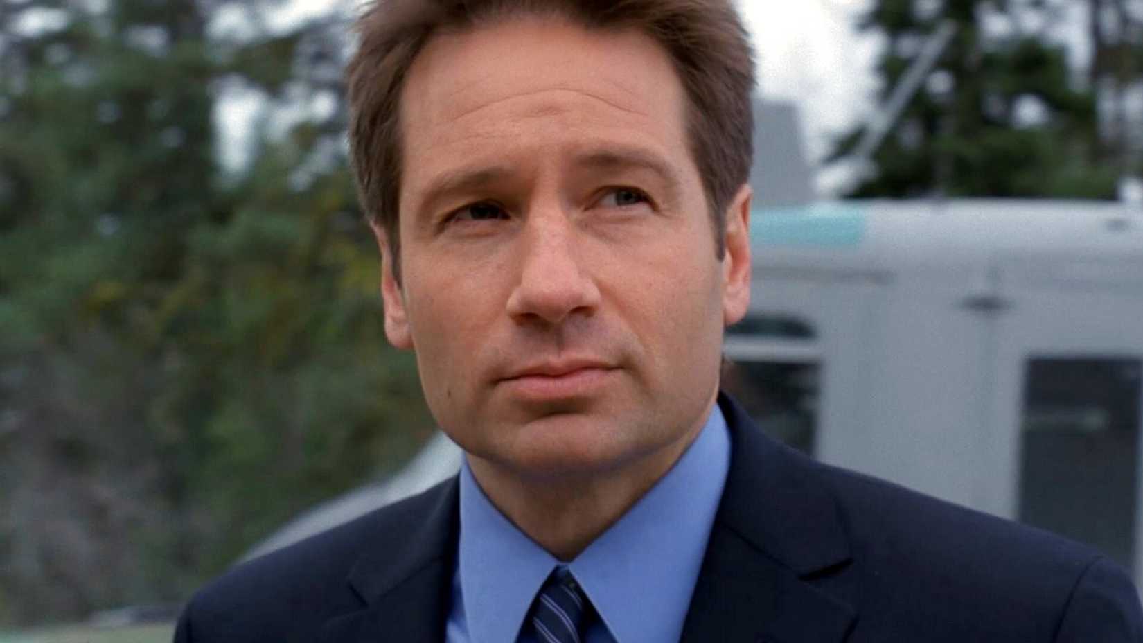 mulder is looking to the side in x files