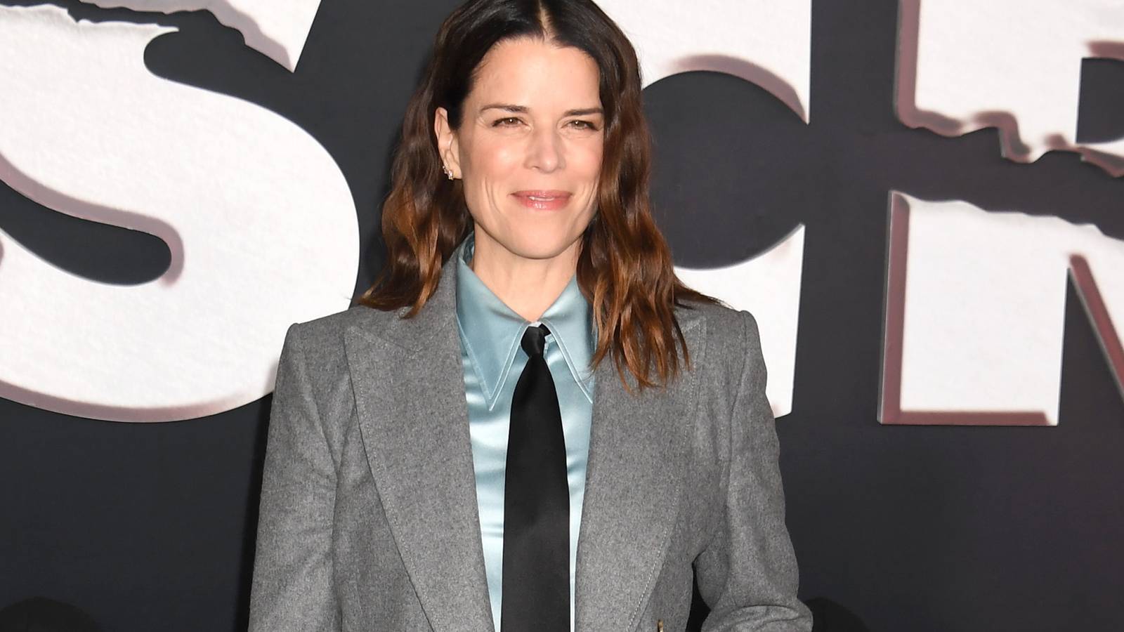 Neve Campbell's Scream Franchise Return Is The 1st New Horror Movie To Hit Huge Box Office Milestone