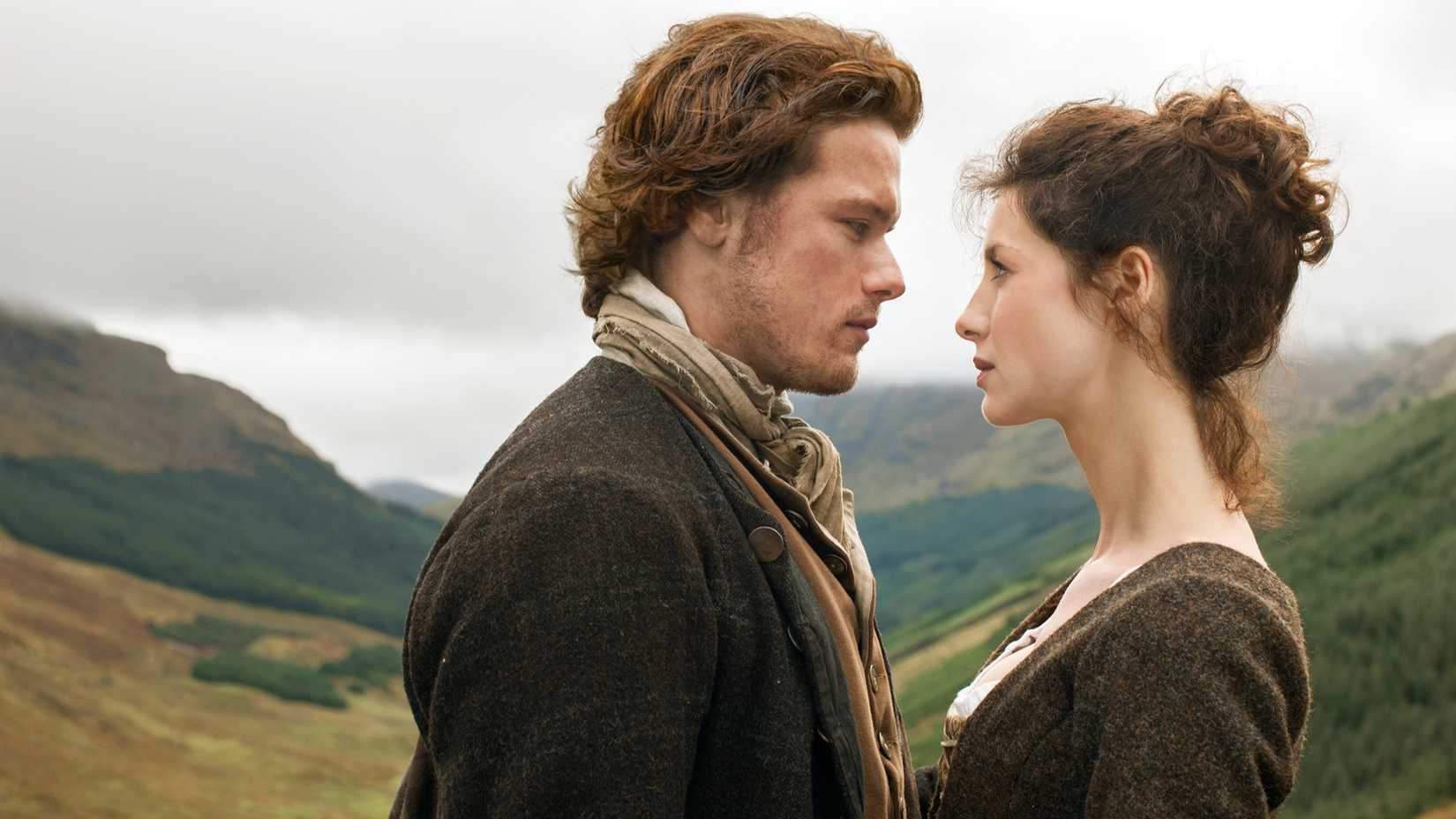Jamie and Claire looking at one another in Outlander season 1