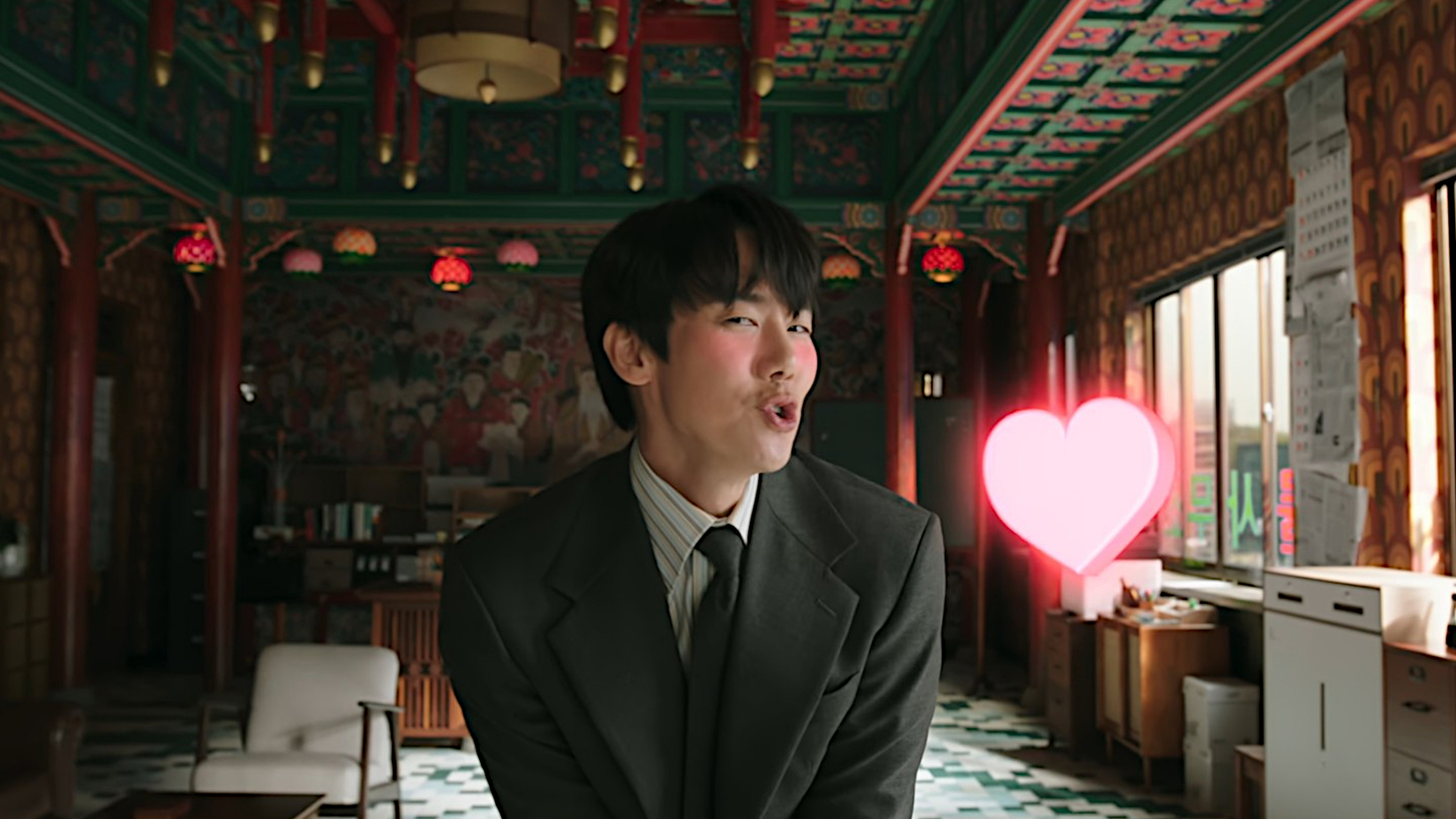 Phantom Lawyer K-drama Love Dive scene