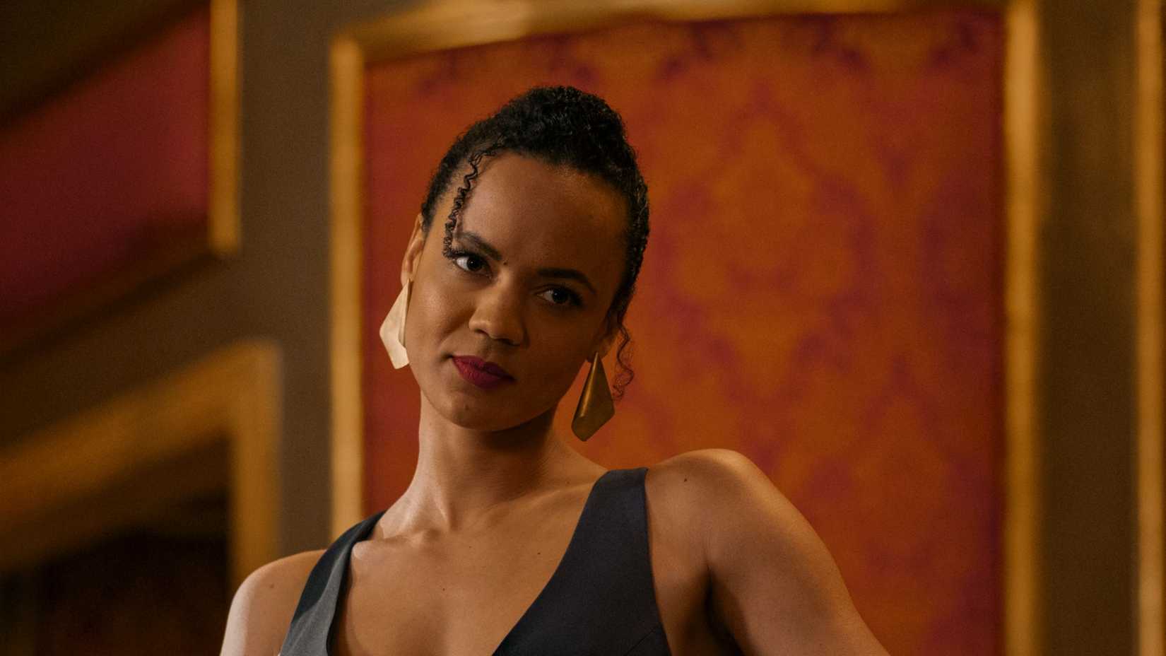 Neagley (Maria Sten) looking annoyed in Reacher.