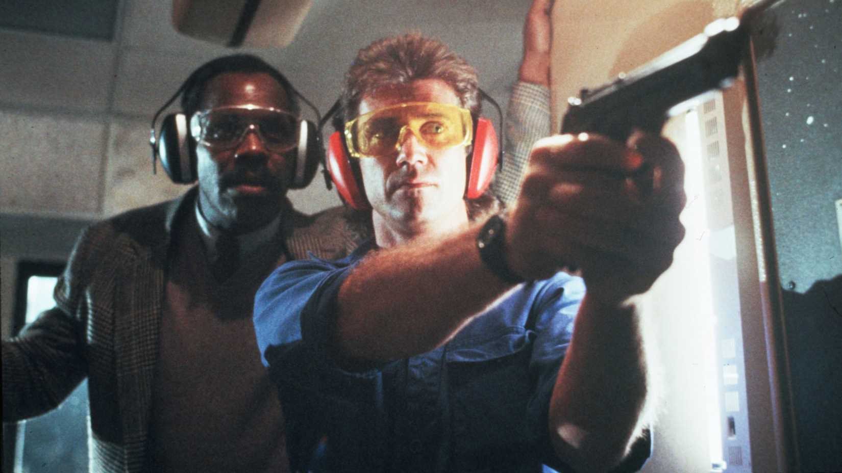 Riggs and Murtaugh on the shooting range in Lethal Weapon