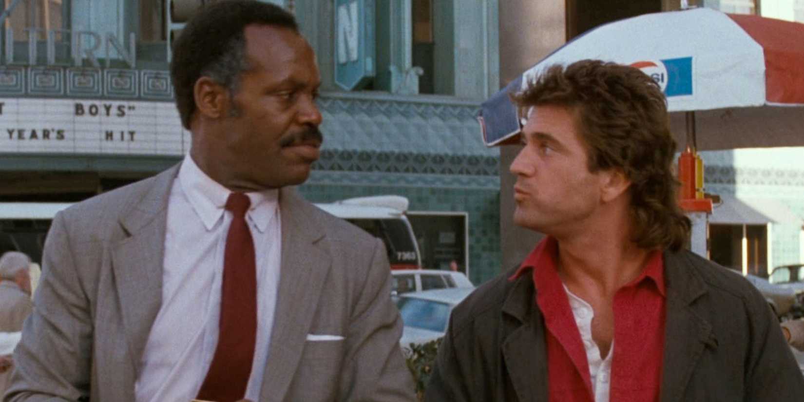 Riggs talks to Murtaugh in Lethal Weapon