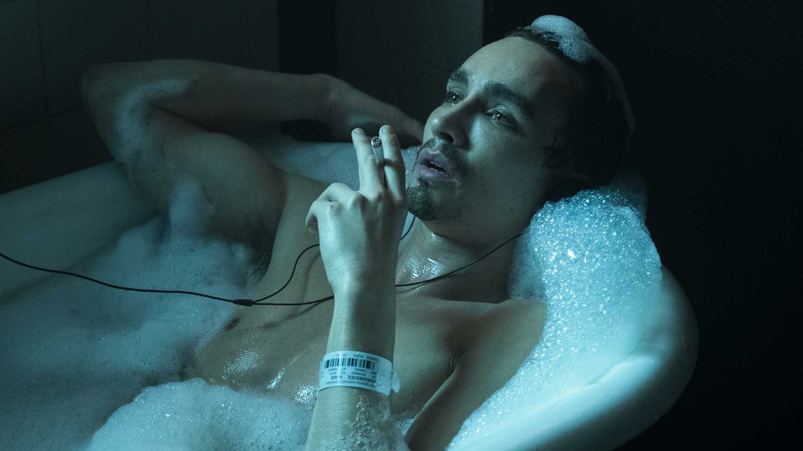 Robert Sheehan as Klaus Hargreeves in The Umbrella Academy
