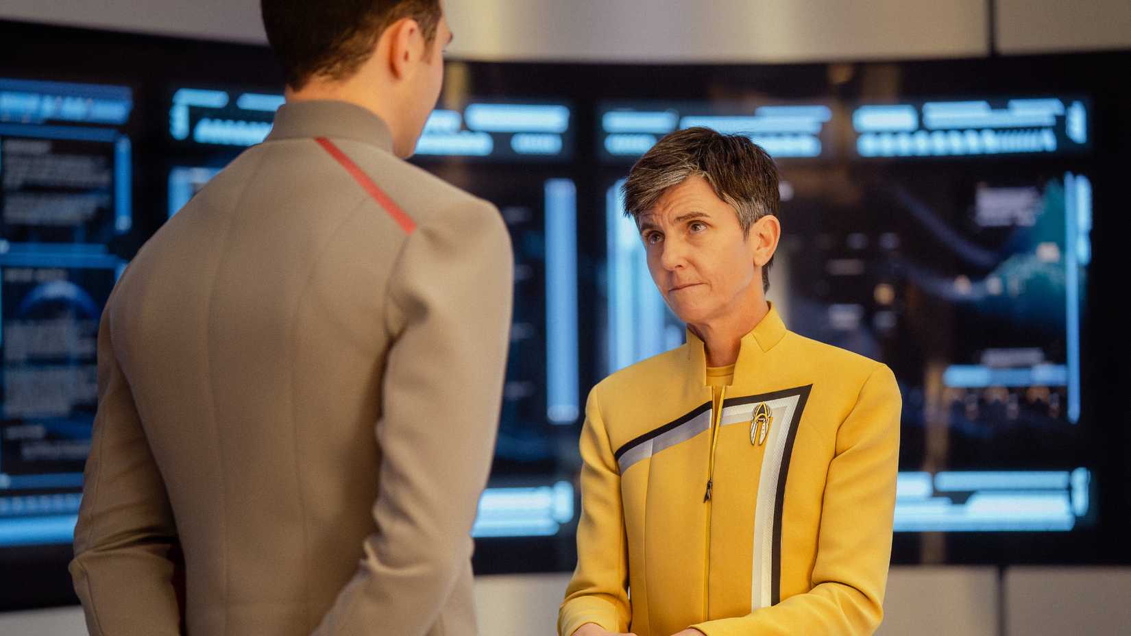 Jett Reno aconselha Darem Reymi em Star Trek: Starfleet Academy.