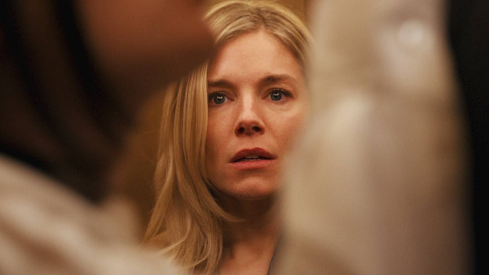 Netflix’s 6-Part Legal Thriller Is Still Worth An Easy One-Night Binge – Thanks To Sienna Miller’s Standout Performance