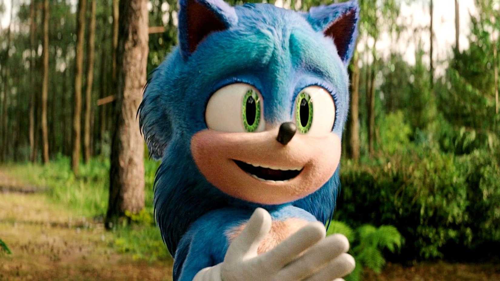sonic looking excitedly toward the camera in sonic the hedgehog 3