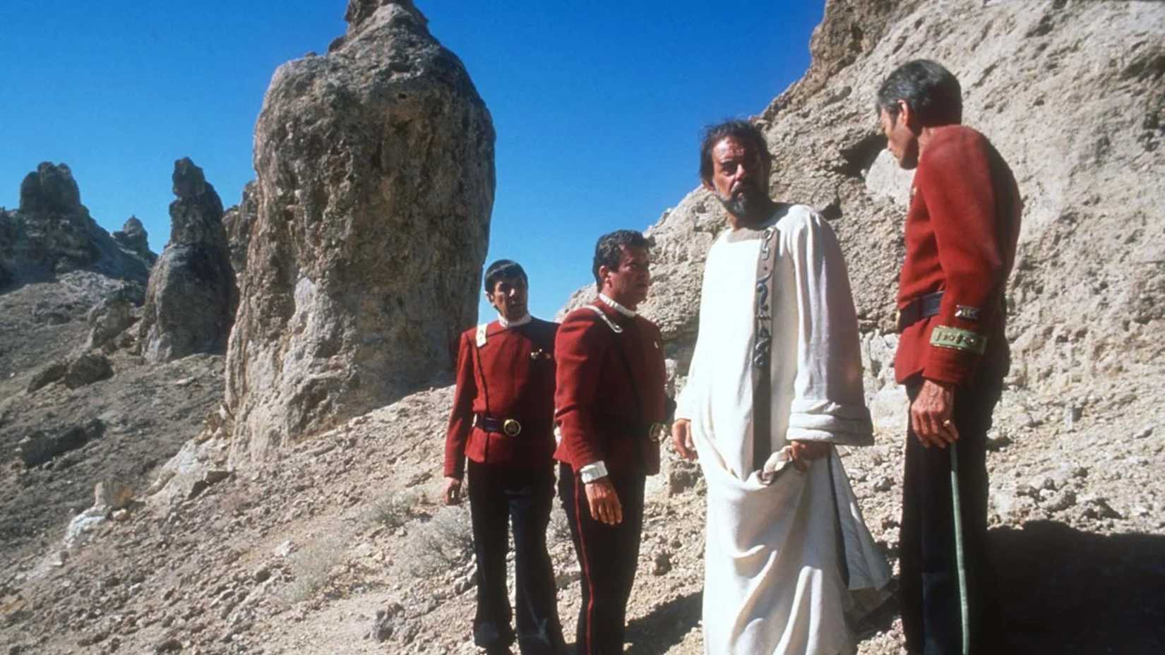 Kirk, Spock e McCoy estão com Sybok em Star Trek V: The Final Frontier