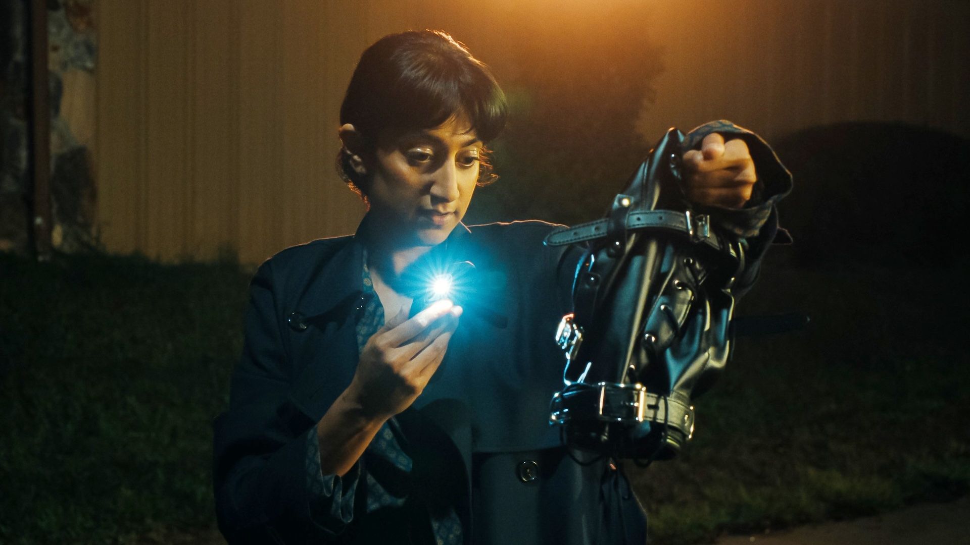 Netflix’s Hit 6-Part Psychological Thriller Gets Better With Each Episode