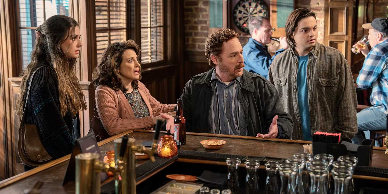 ted john matty susan and blaire at a bar in ted season 2