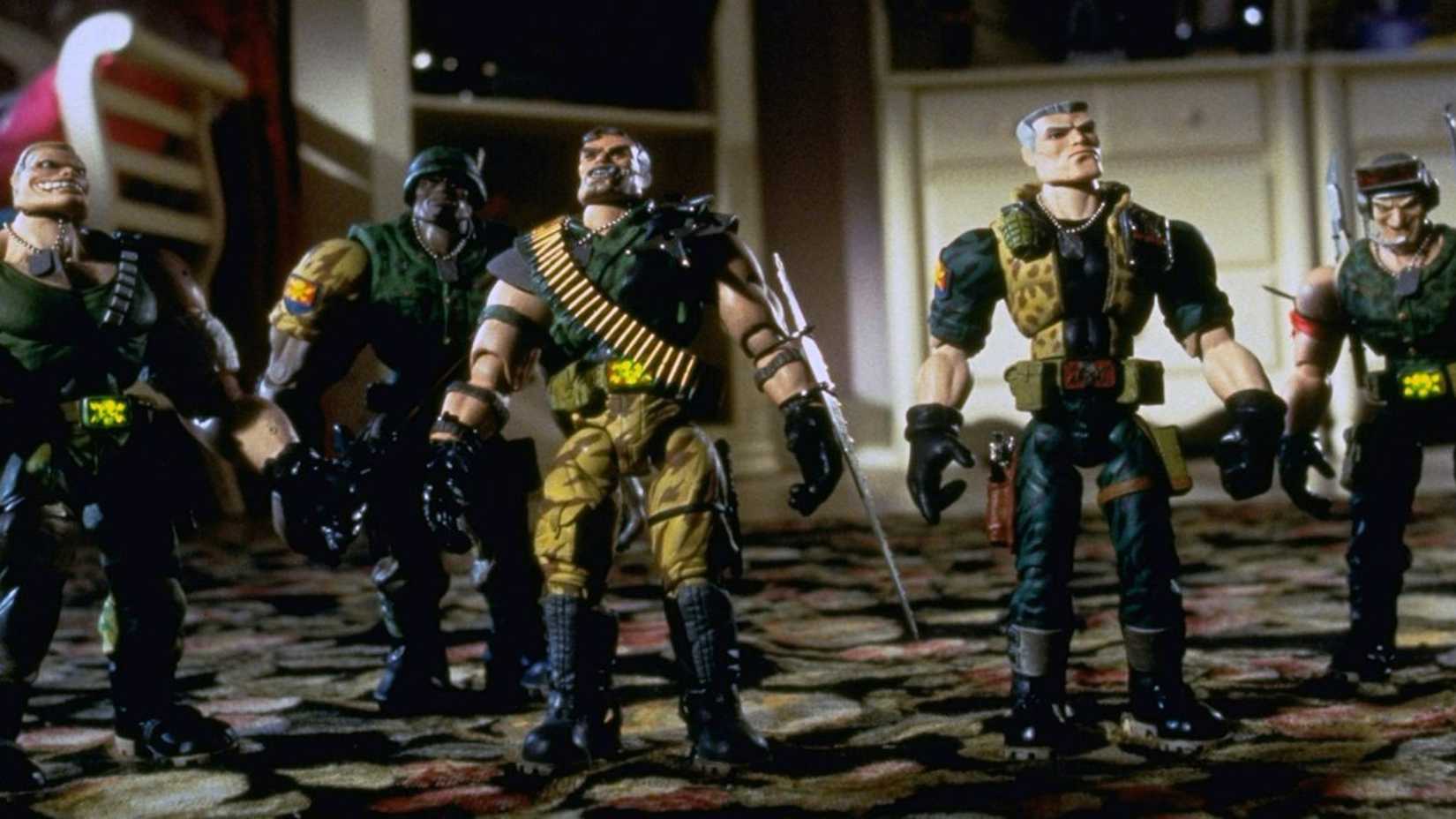 10 Near-Perfect Family Movies That No One Remembers Today 8 The Commando Elite toy soldiers in Small Soldiers
