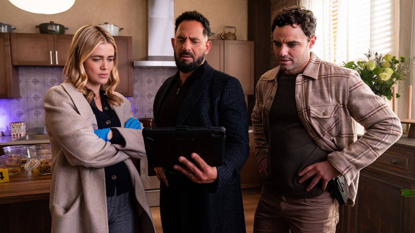 Melissa Roxburgh Introduces The Selfie Slayer In The Hunting Party Clip