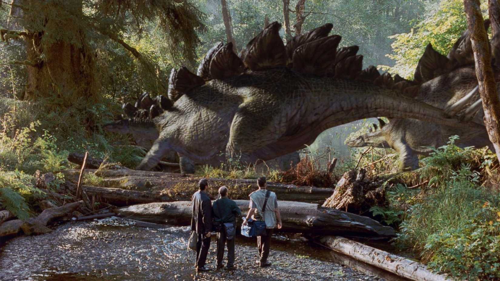 A equipe observa dinossauros em The Lost World Jurassic Park.