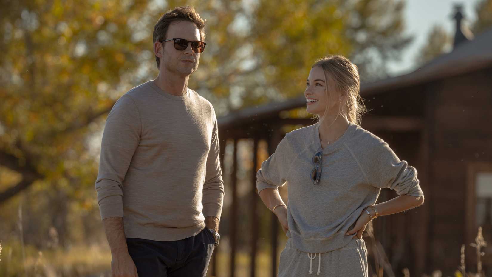 Elle Chapman e Patrick J. Adams em The Madison