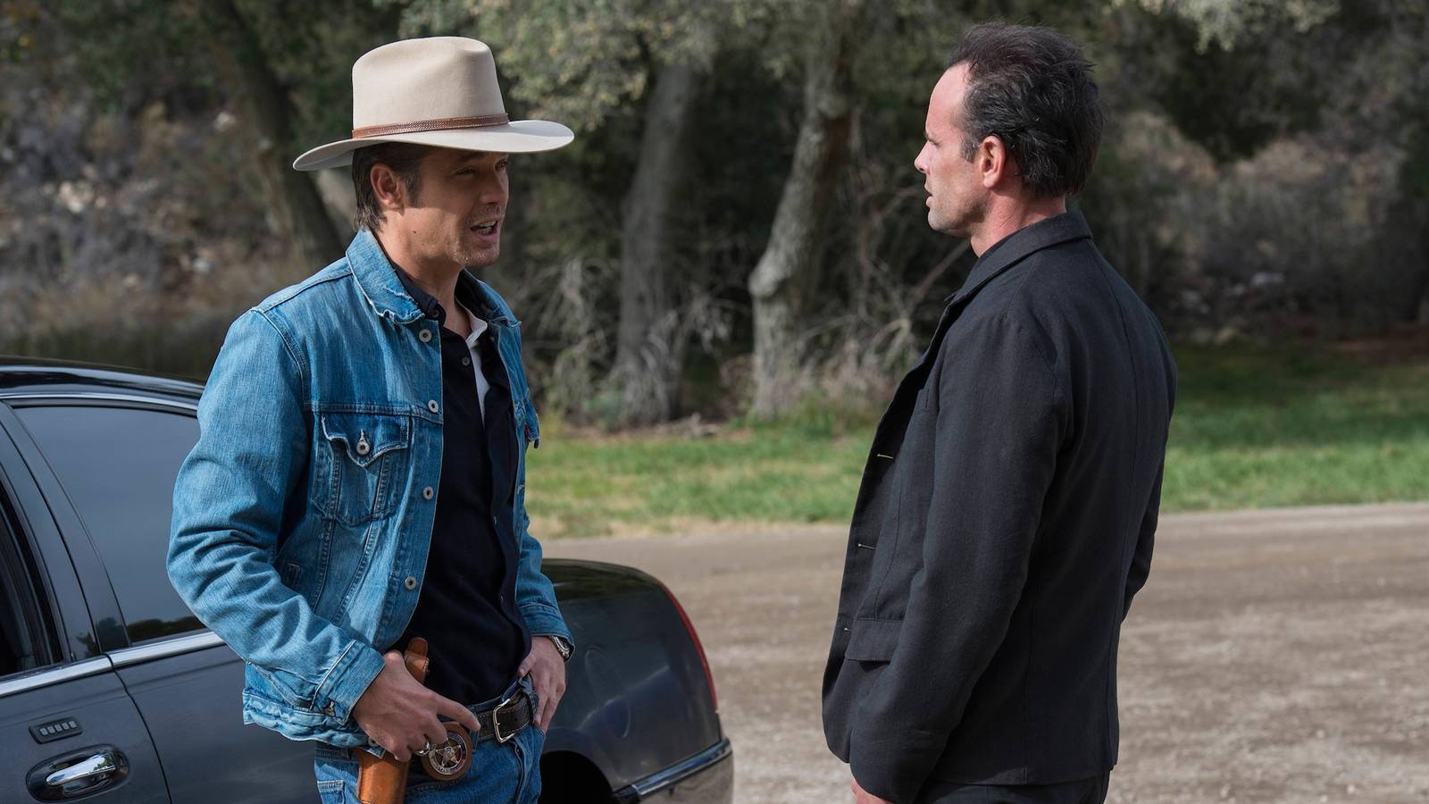 Hulu's 6-Part Western Series Is So Good, You Can Rewatch It Multiple Times