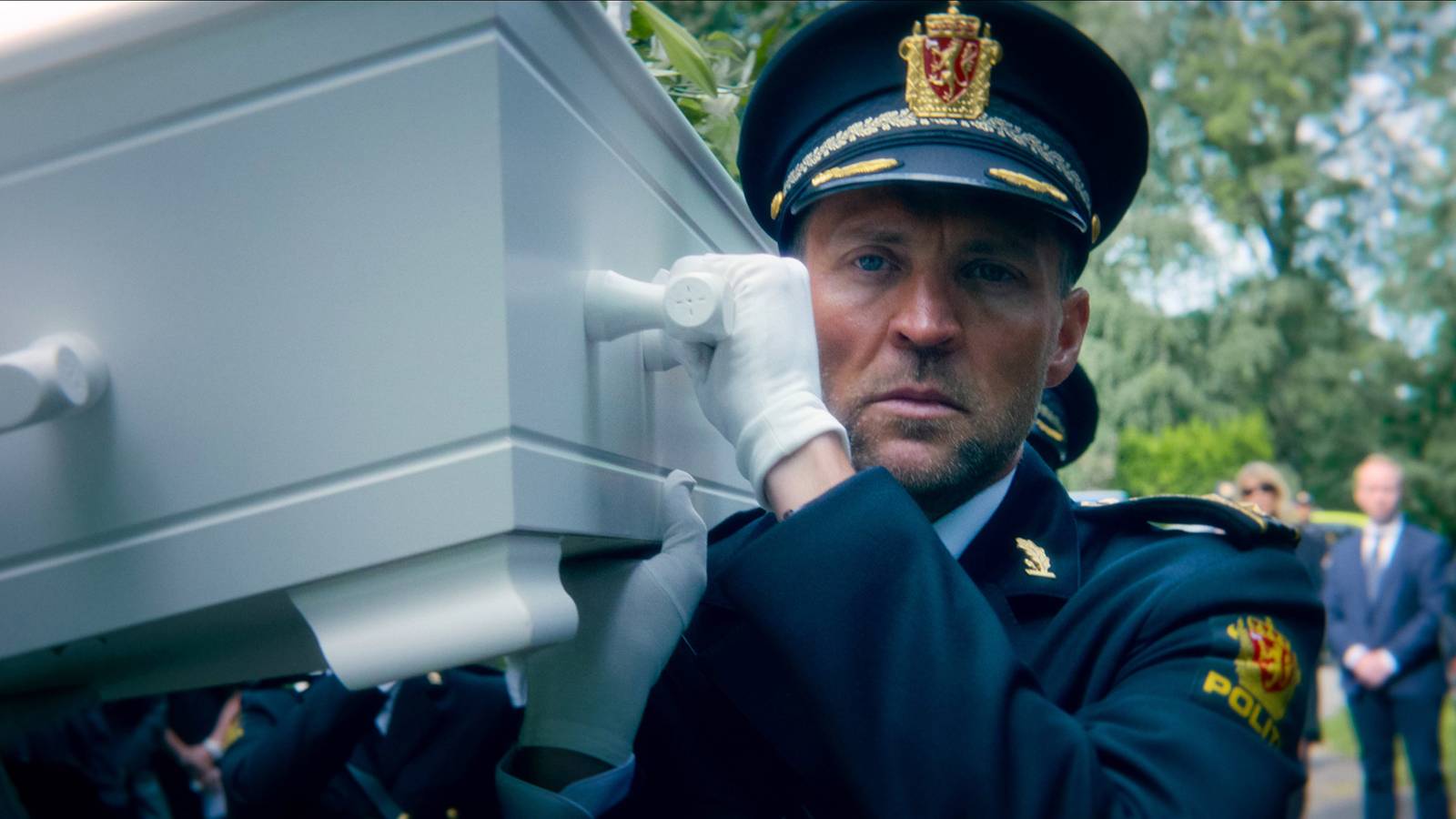 Netflix's New Crime Series Based On Best-Selling Novels Debuts To Rare Perfect Rotten Tomatoes Score