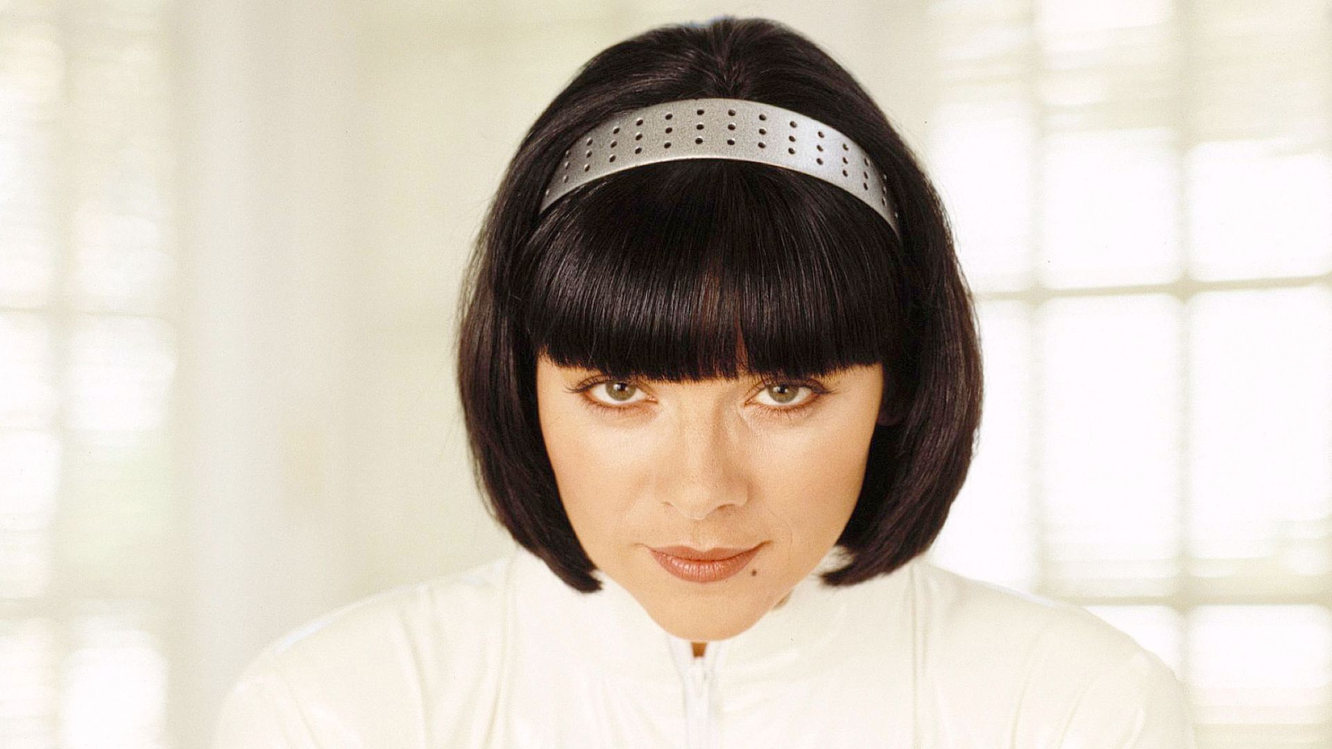 10 Sci-Fi Miniseries That Are Nearly Perfect From Start To Finish