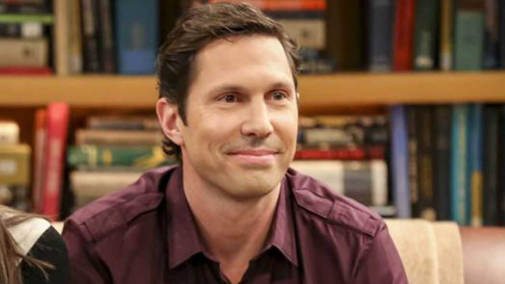 10 Funniest Lines In The Big Bang Theory 7 Zack smiling