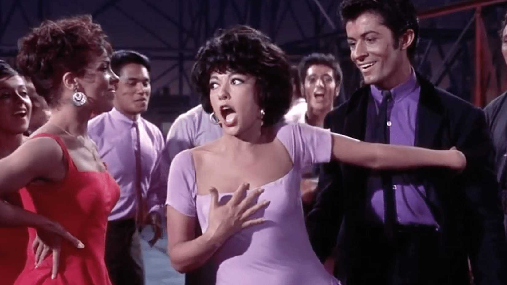Rita Moreno como Anita em Amor, Sublime Amor