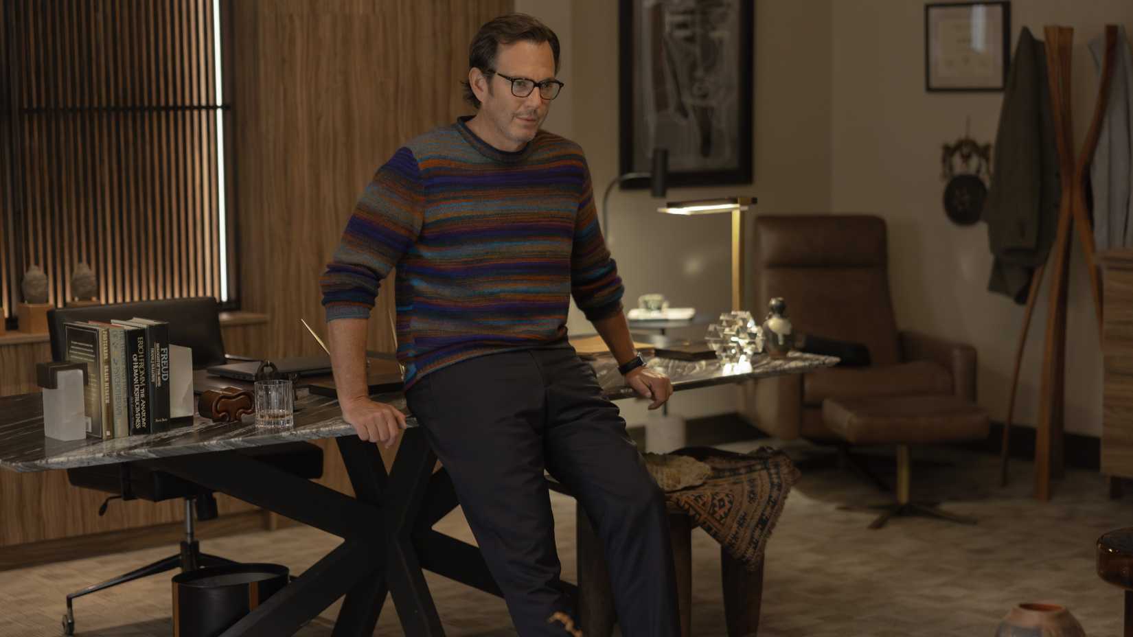 Will Arnett trong vai Tiến sĩ Phil Yorn trong phim The Madison