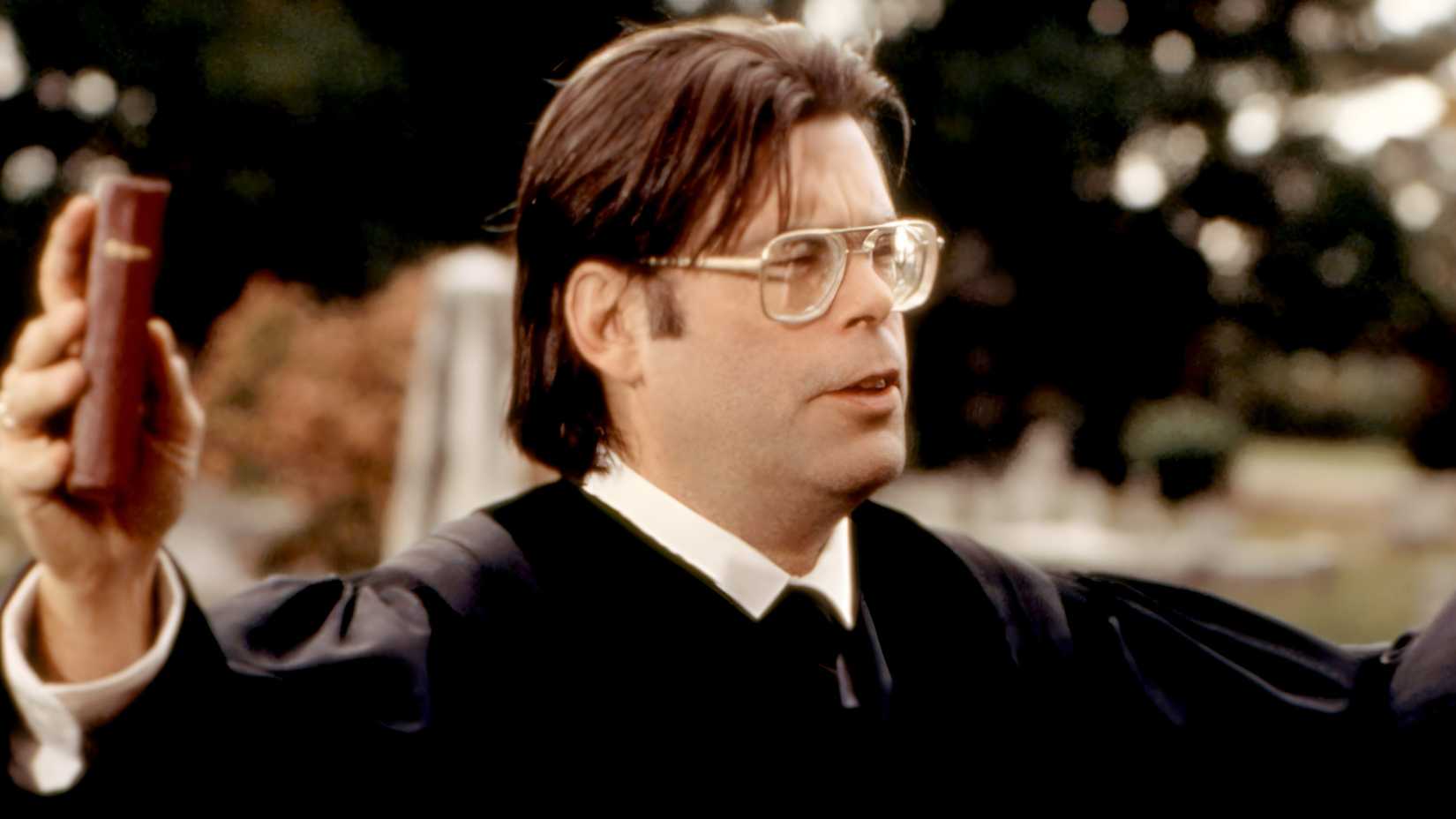 Stephen King’s Minister preaching in a graveyard in 1989’s Pet Sematary