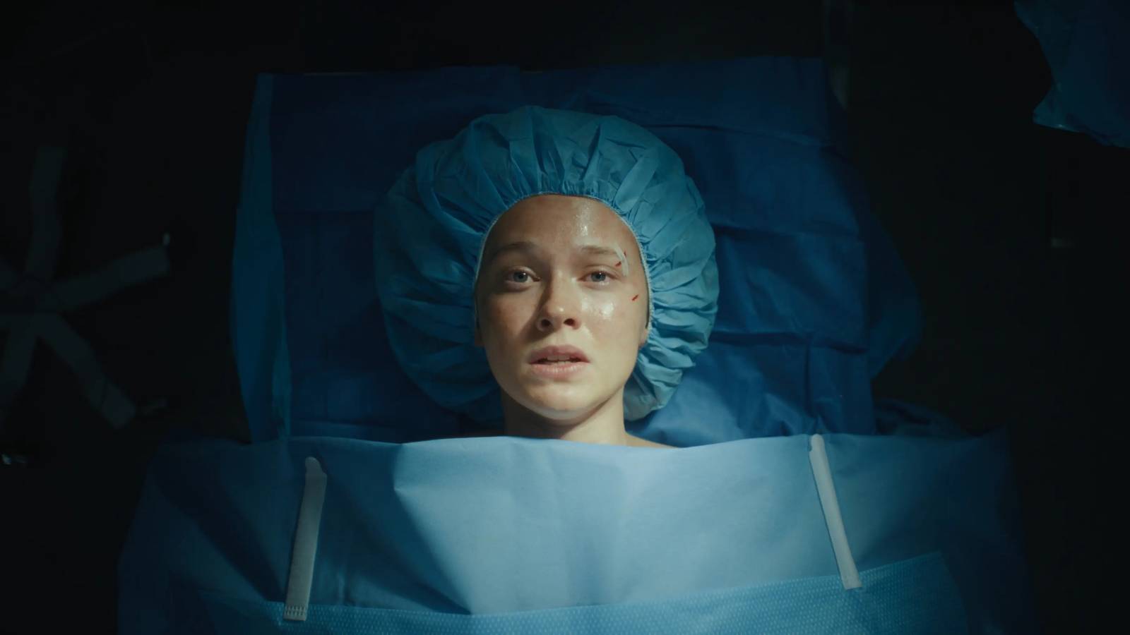 Beef Season 2 Cleverly Skips Over The Violence That Made Season 1 Great