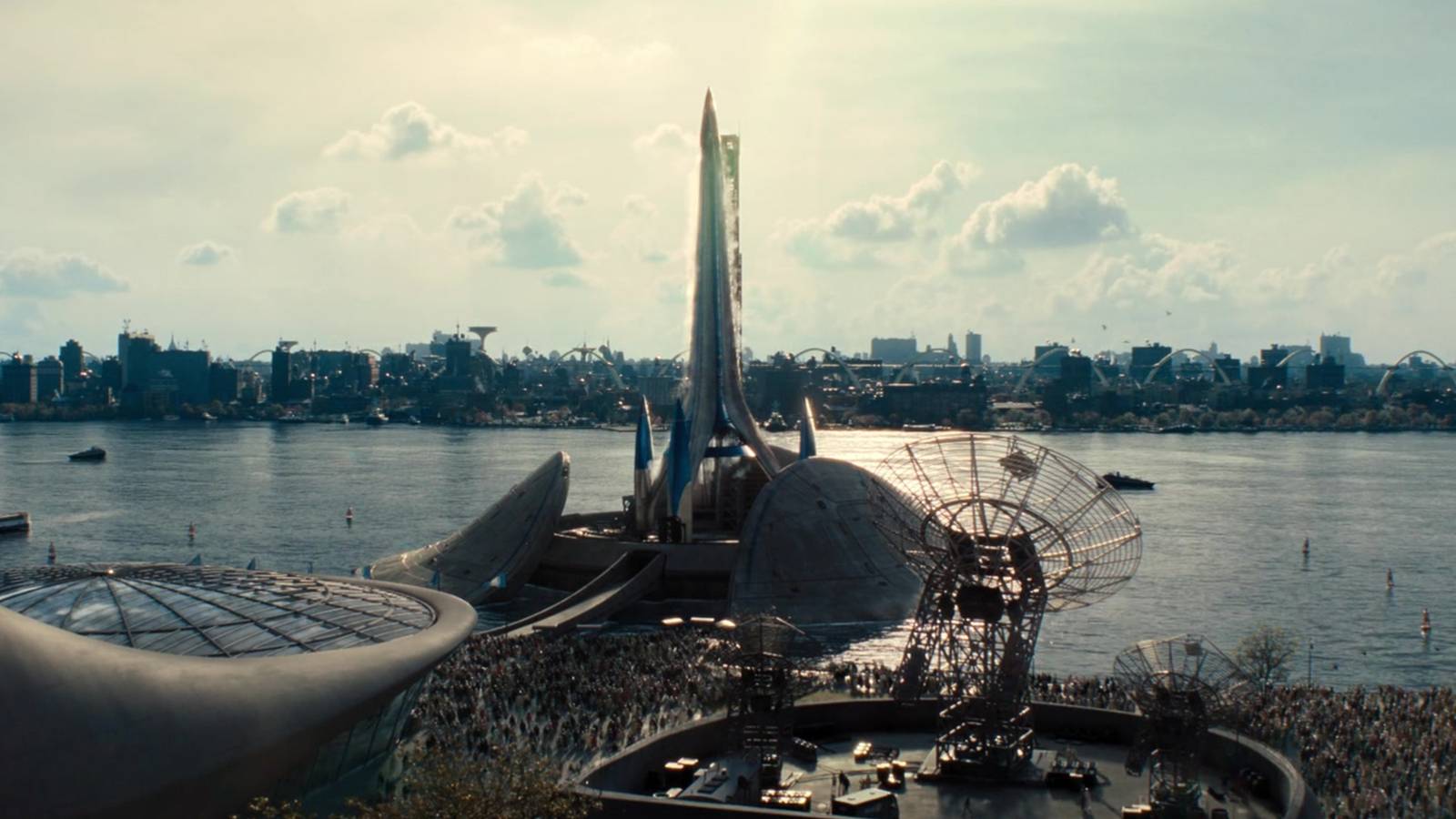 3 Best Movies To Watch On Disney+ This Weekend (#1 Is Sci-Fi Epic With Futuristic Visuals)