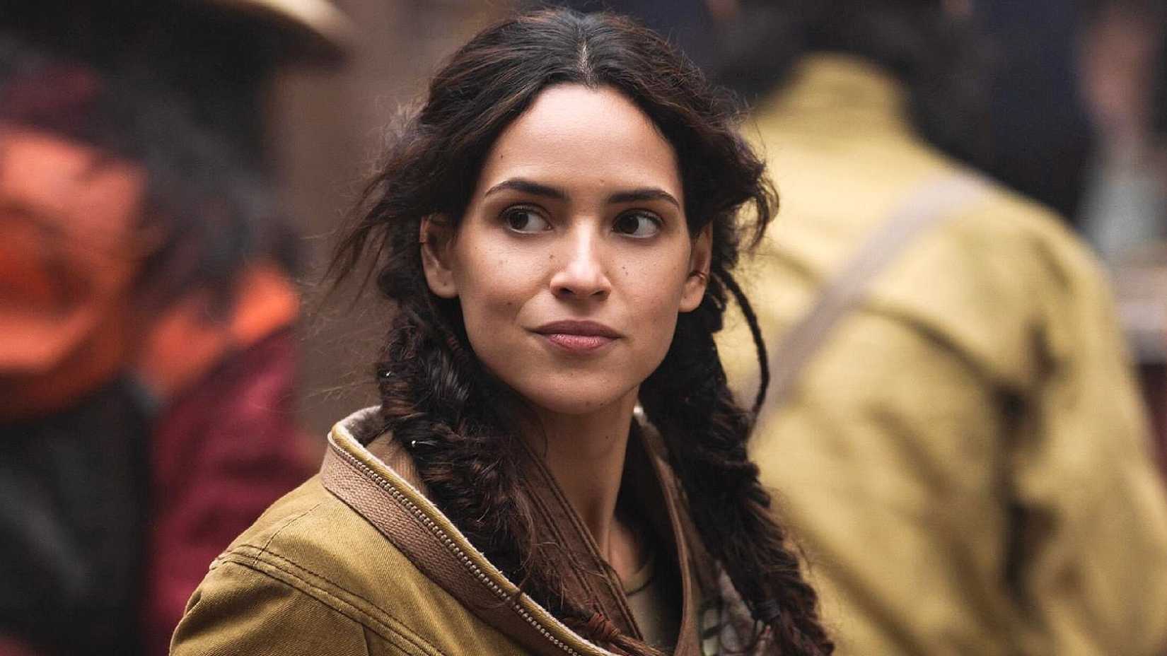 Adria Arjona como Bix na primeira temporada de Andor