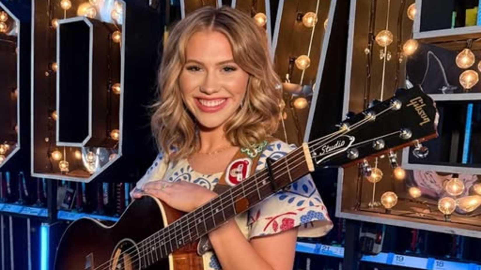 American Idol Season 24 Finalist Hannah Harper Holding Guitar