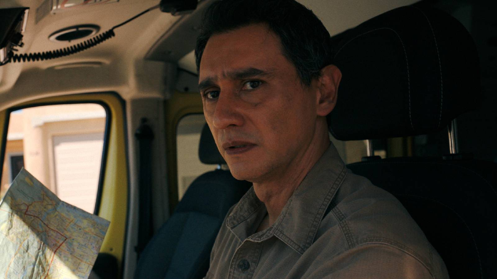 Apple TV's Excellent 9-Part Sci-Fi Is The X-Files' Best Spiritual Successor