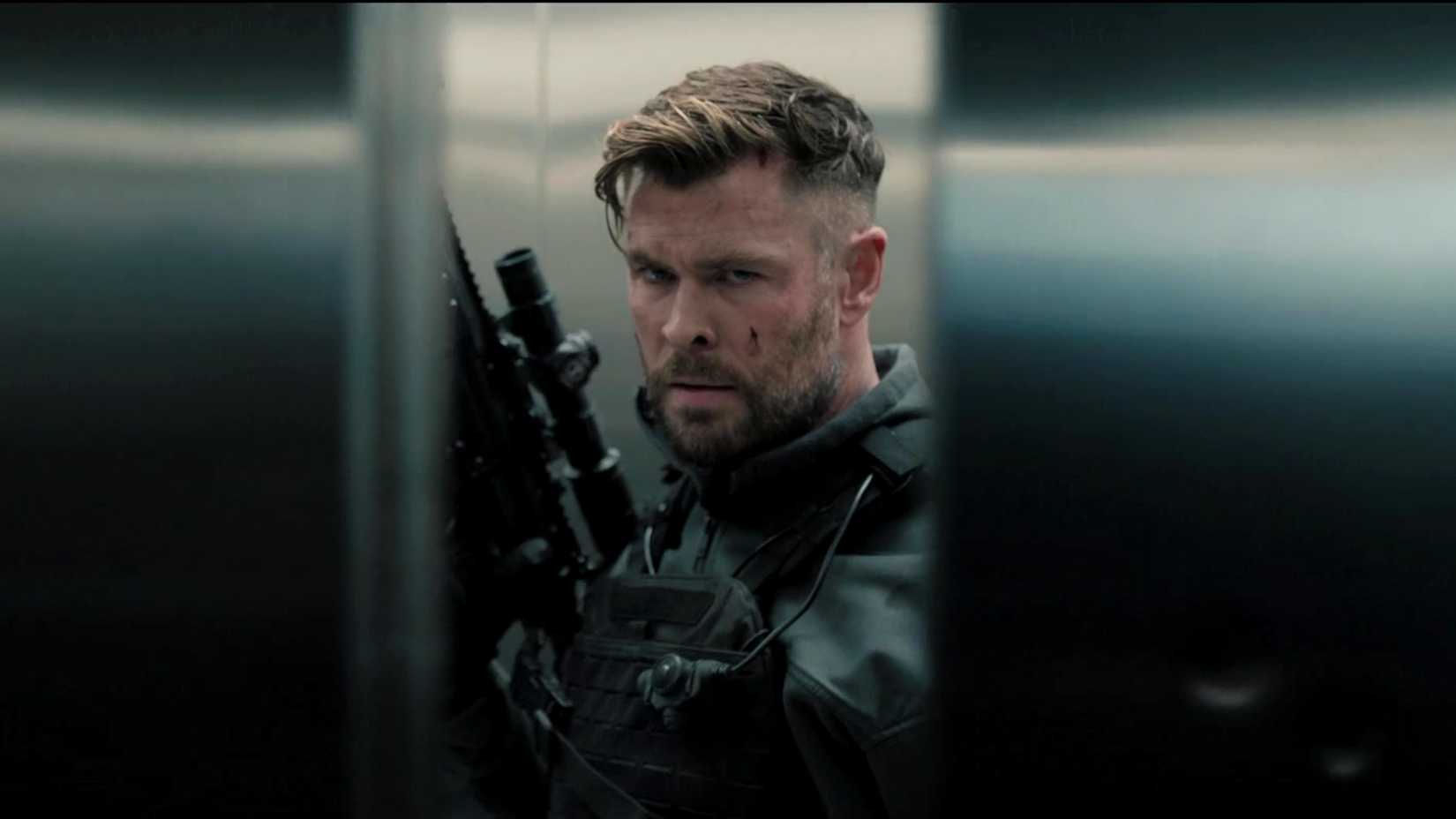 No Rake Returns 6 Years Later, Chris Hemsworth’s R-Rated Netflix Action Thriller Keeps ...