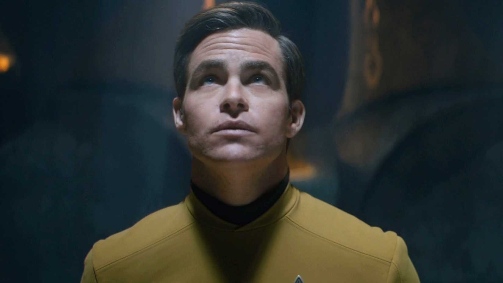 Chris Pine Kirk looking up