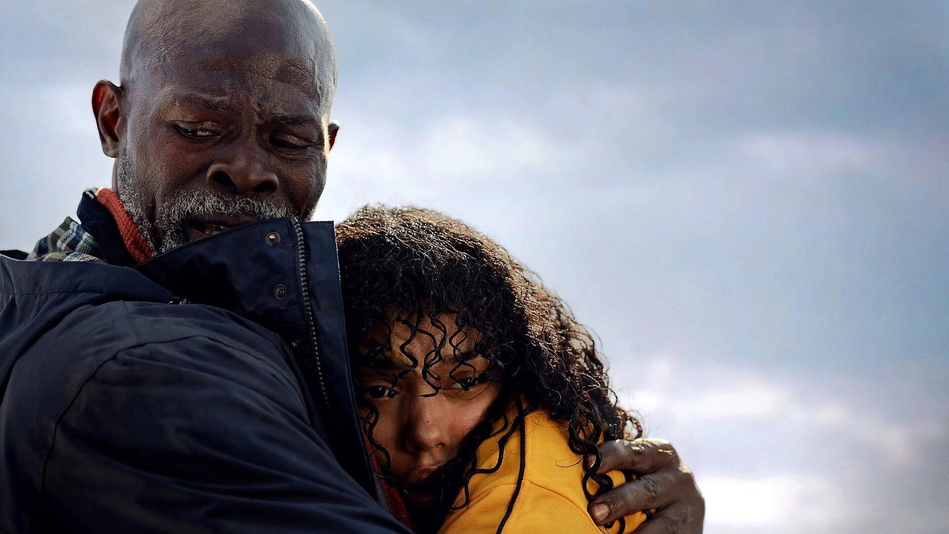 Dale (Djimon Hounsou) and Dakota (Whitney Peak) in Thrash