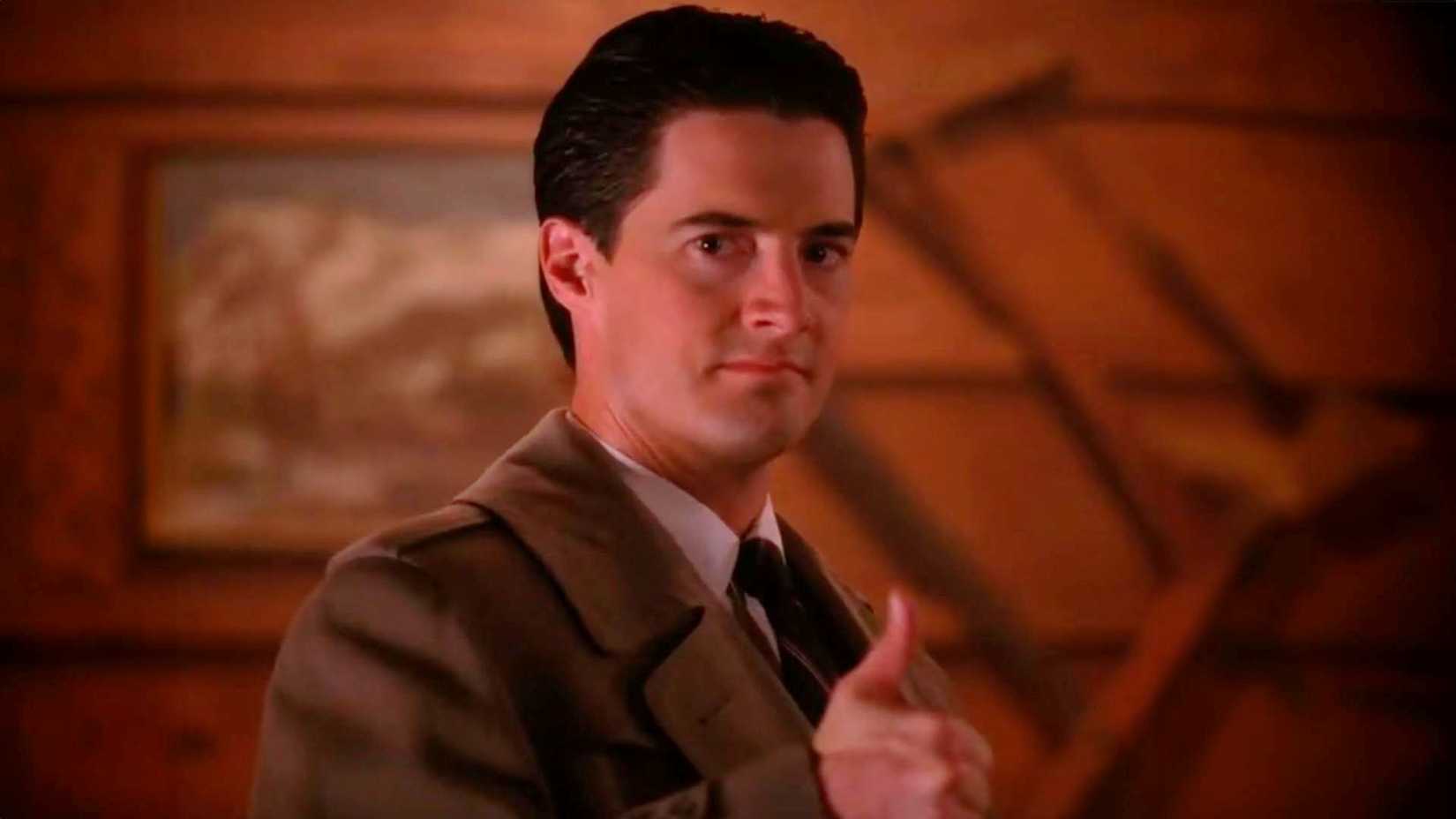 Dale Cooper giving a thumbs-up in Twin Peaks