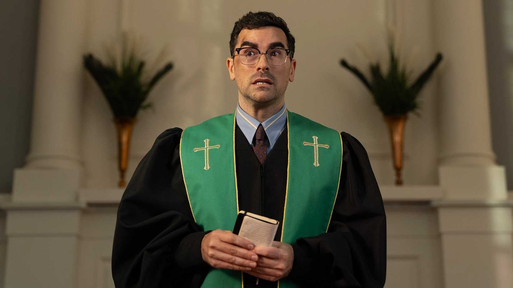 Dan Levy como Nicky em Big Mistakes.