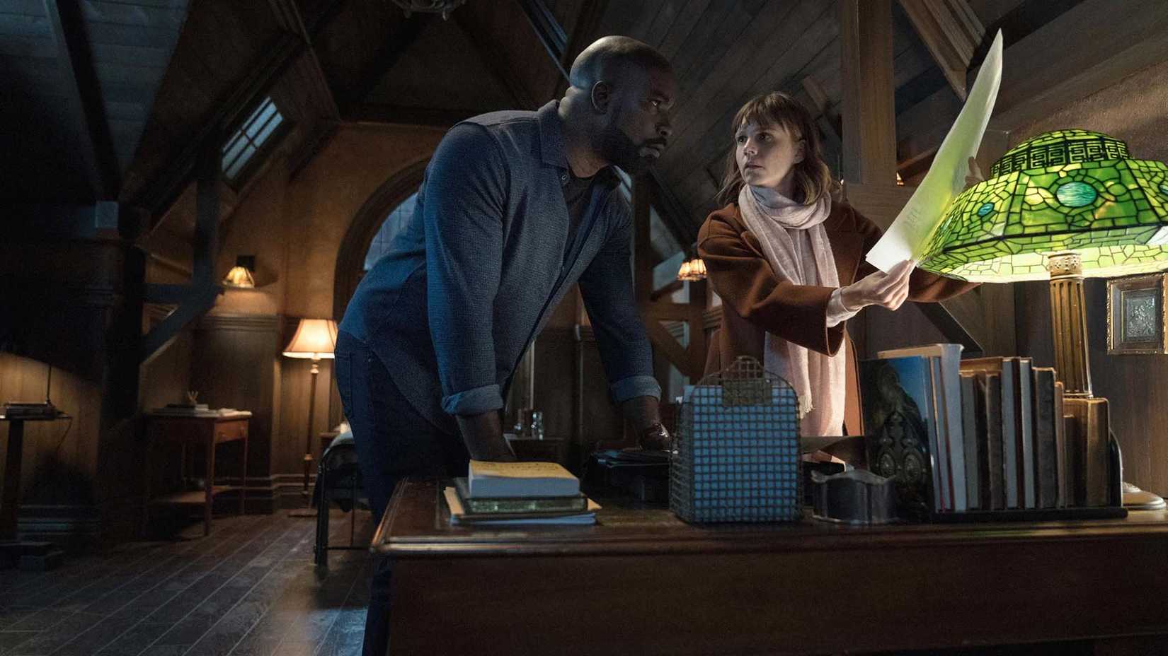 David e Kristen na série Evil