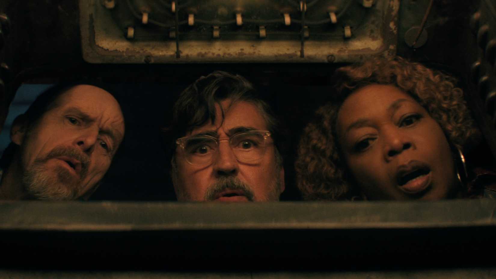 Denis O'Hare, Alfred Molina e Alfre Woodard em The Boroughs