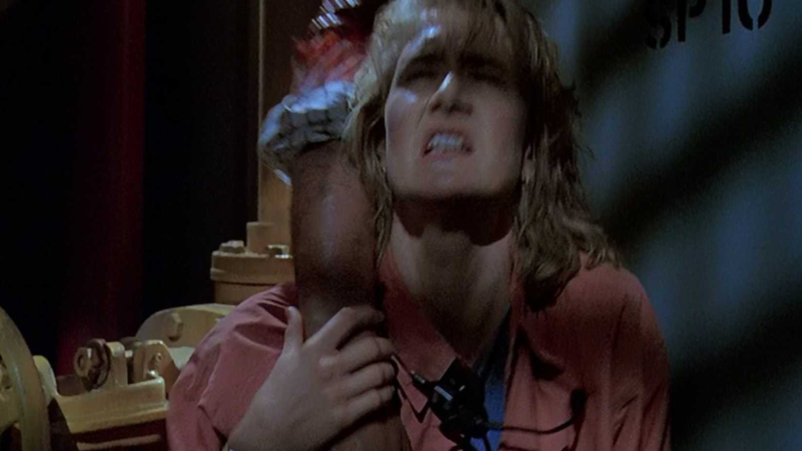 10 Most Shocking Deaths In All 7 Jurassic Park Movies, Ranked 1 Ellie Sattler grasps Ray Arnolds severed arm in Jurassic Park