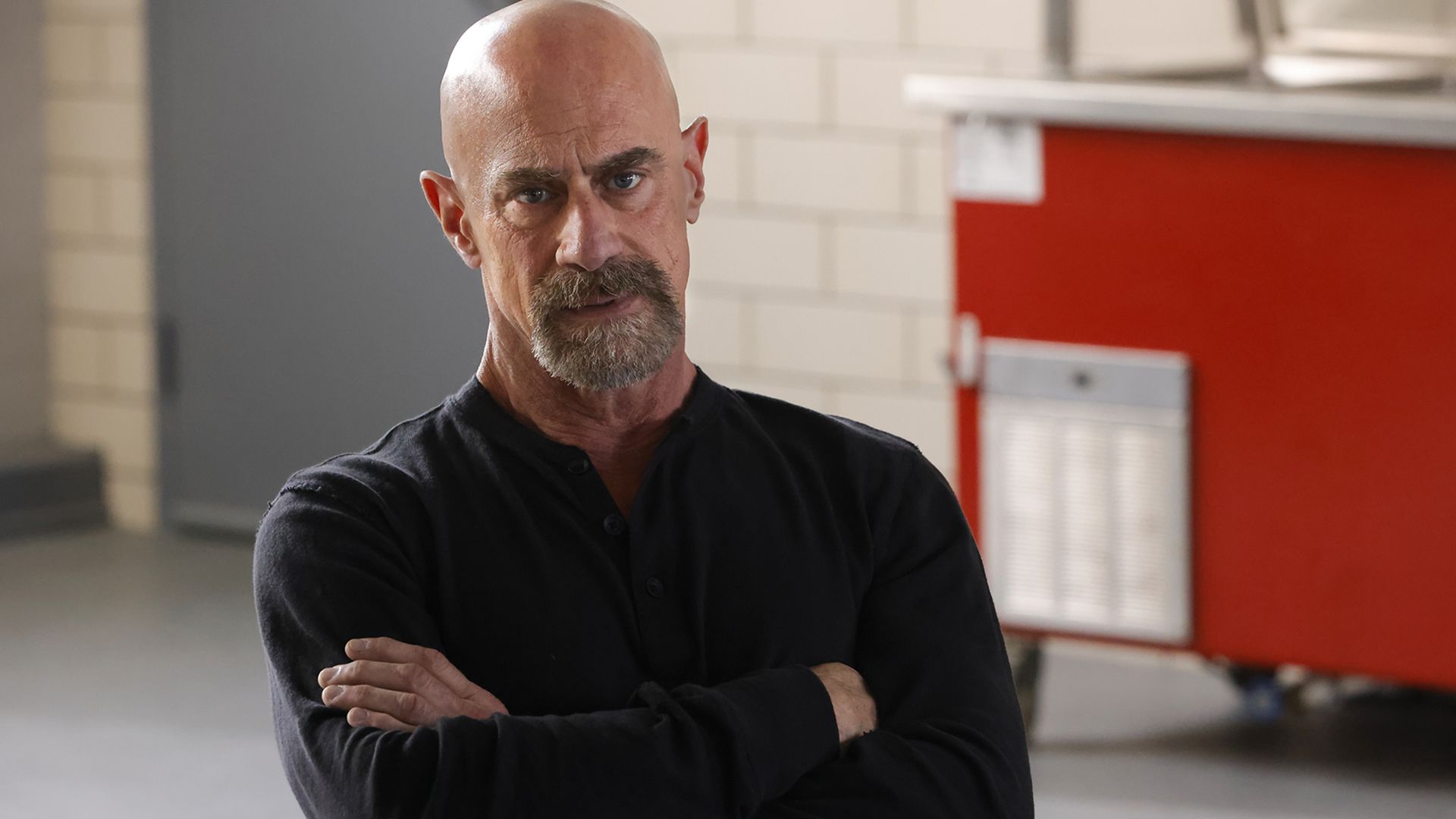 Elliot Stabler (Christopher Meloni) with his arms crossed in Law & Order Organized Crime season 4