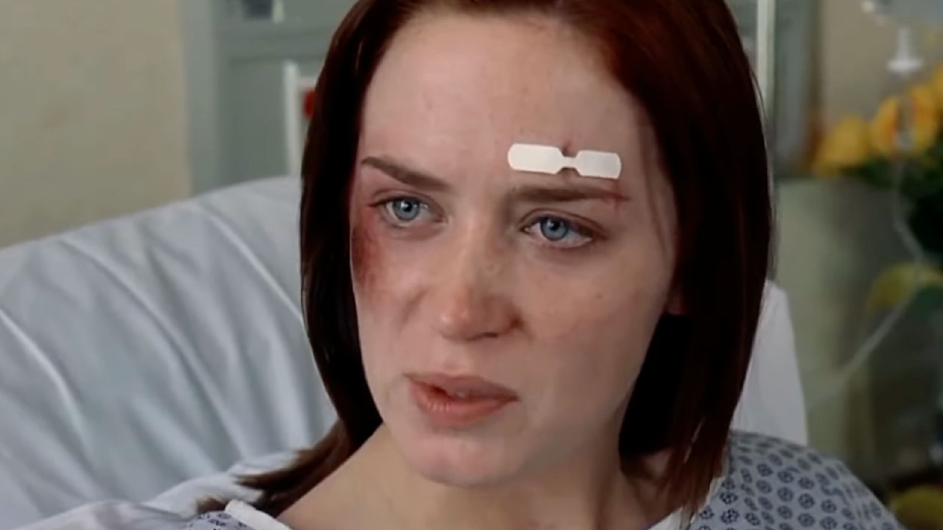 Emily no hospital em O Diabo Veste Prada reclamando sobre a dieta de Andy