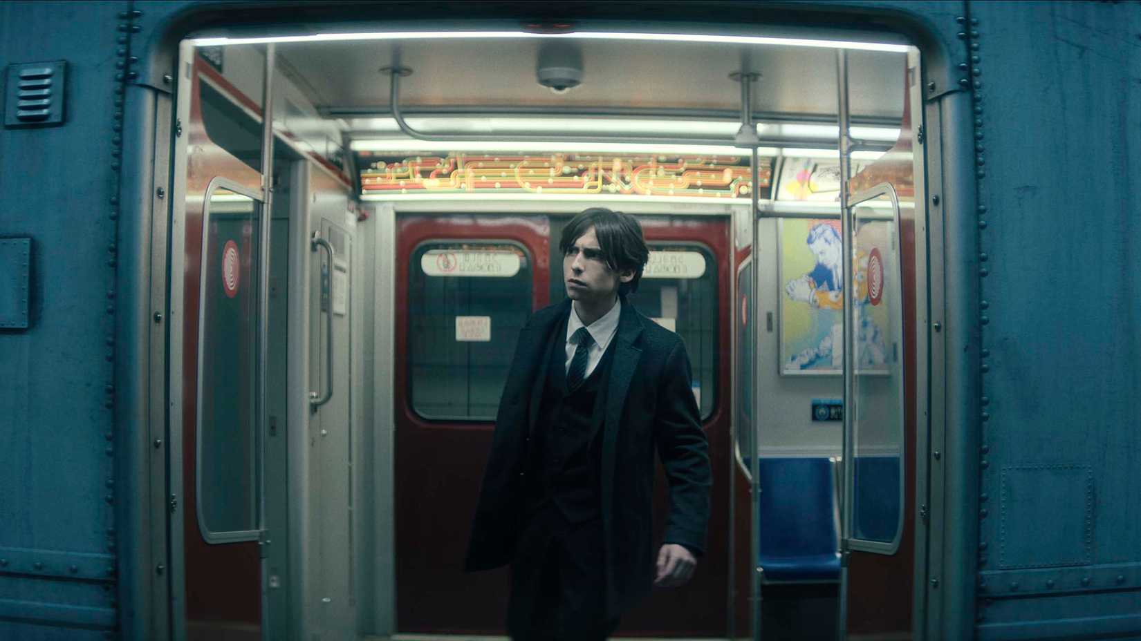 Five no metrô do multiverso em The Umbrella Academy