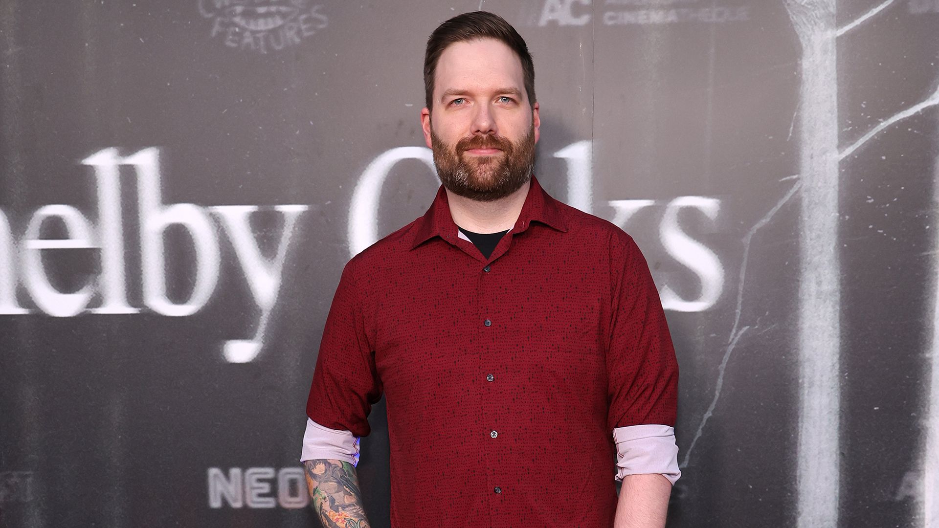 Chris Stuckmann poses at the Shelby Oaks premiere