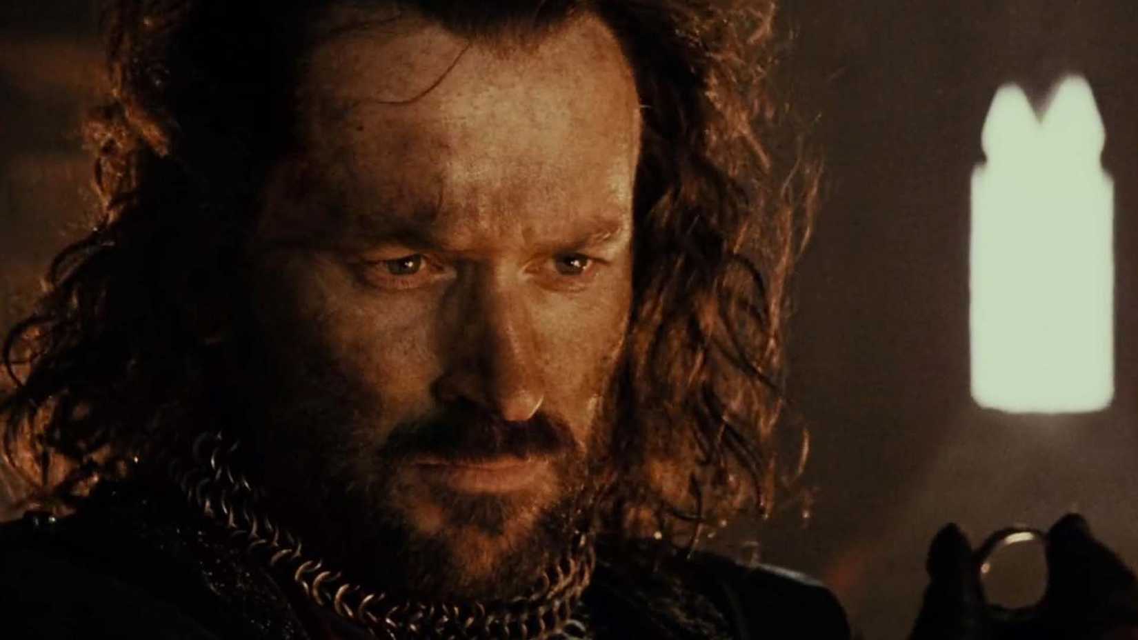 isildur with the one ring in lord of the rings the fellowship of the ring