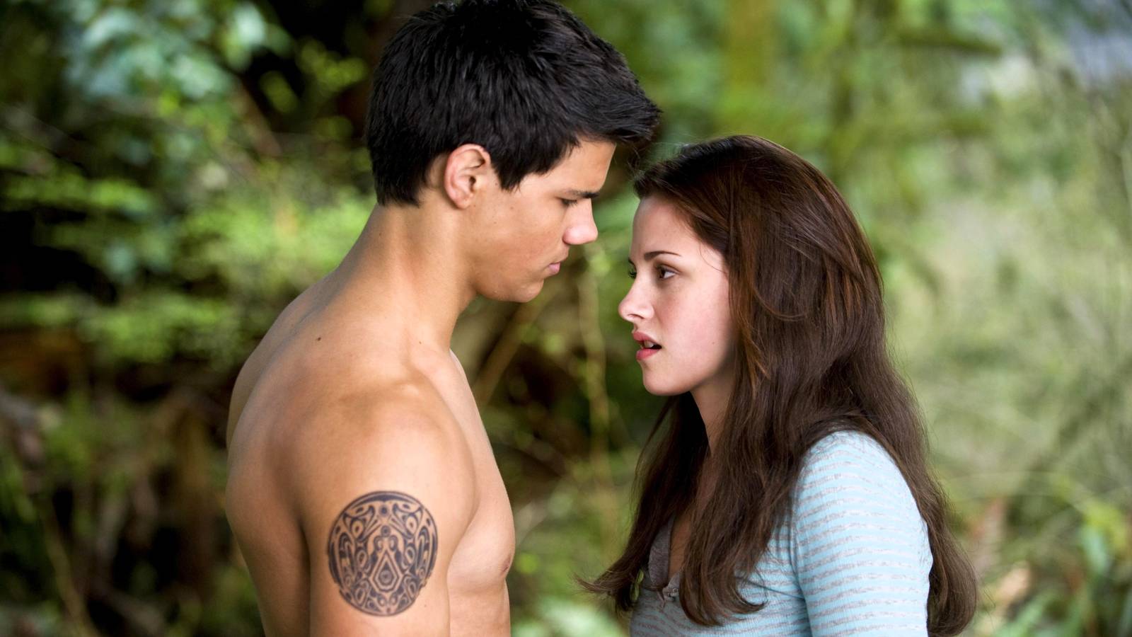 Netflix’s Upcoming K-Drama Will Be Perfect For “Team Jacob” Twilight Fans
