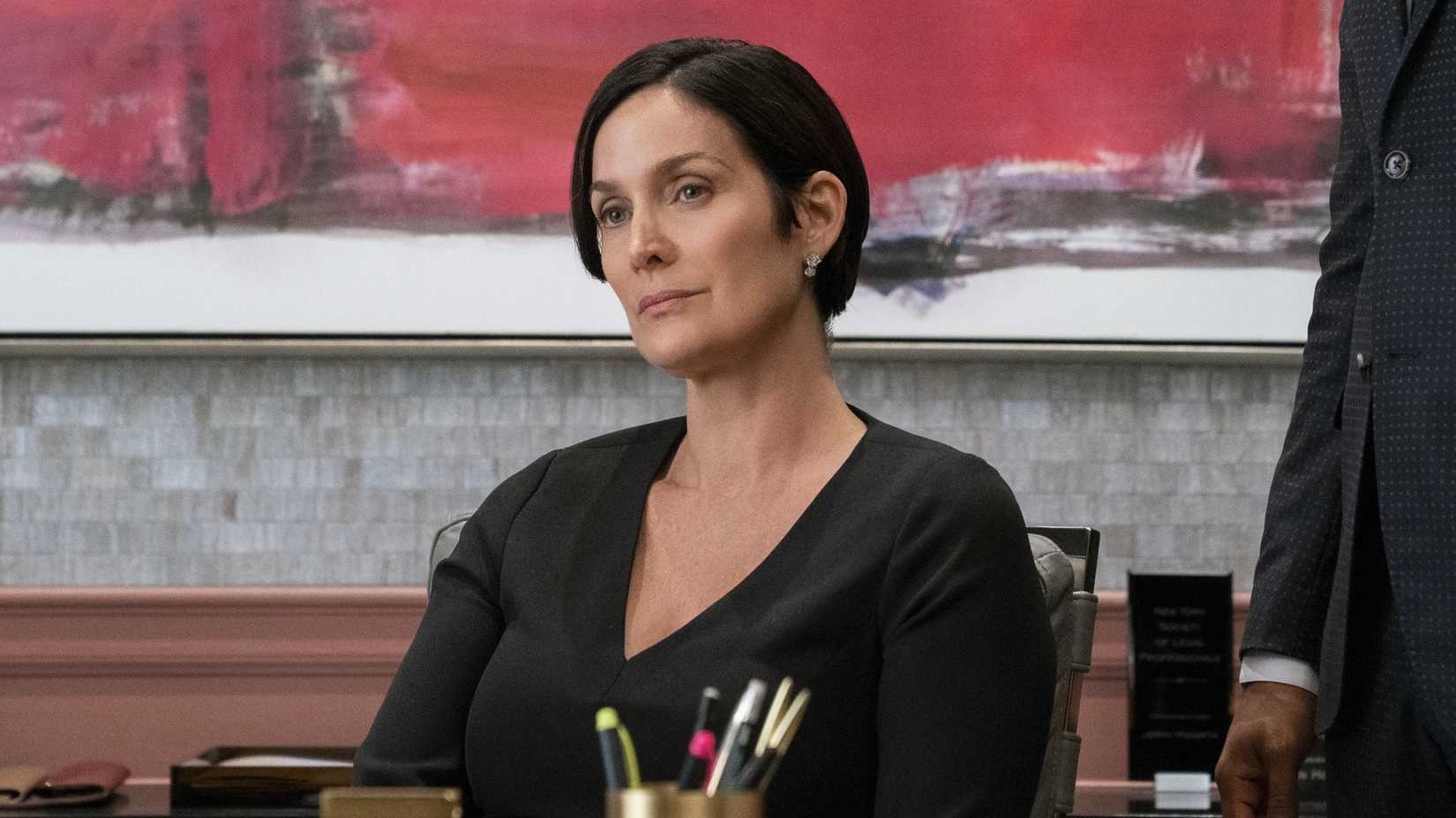 Jeri Hogarth (Carrie-Anne Moss) in Jessica Jones season 3