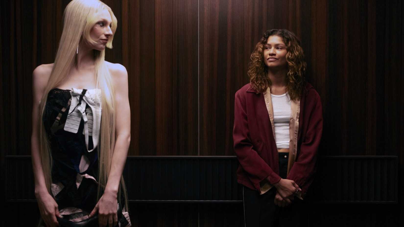 jules hunter schafer and rue zendaya in an elevator in euphoria season 3