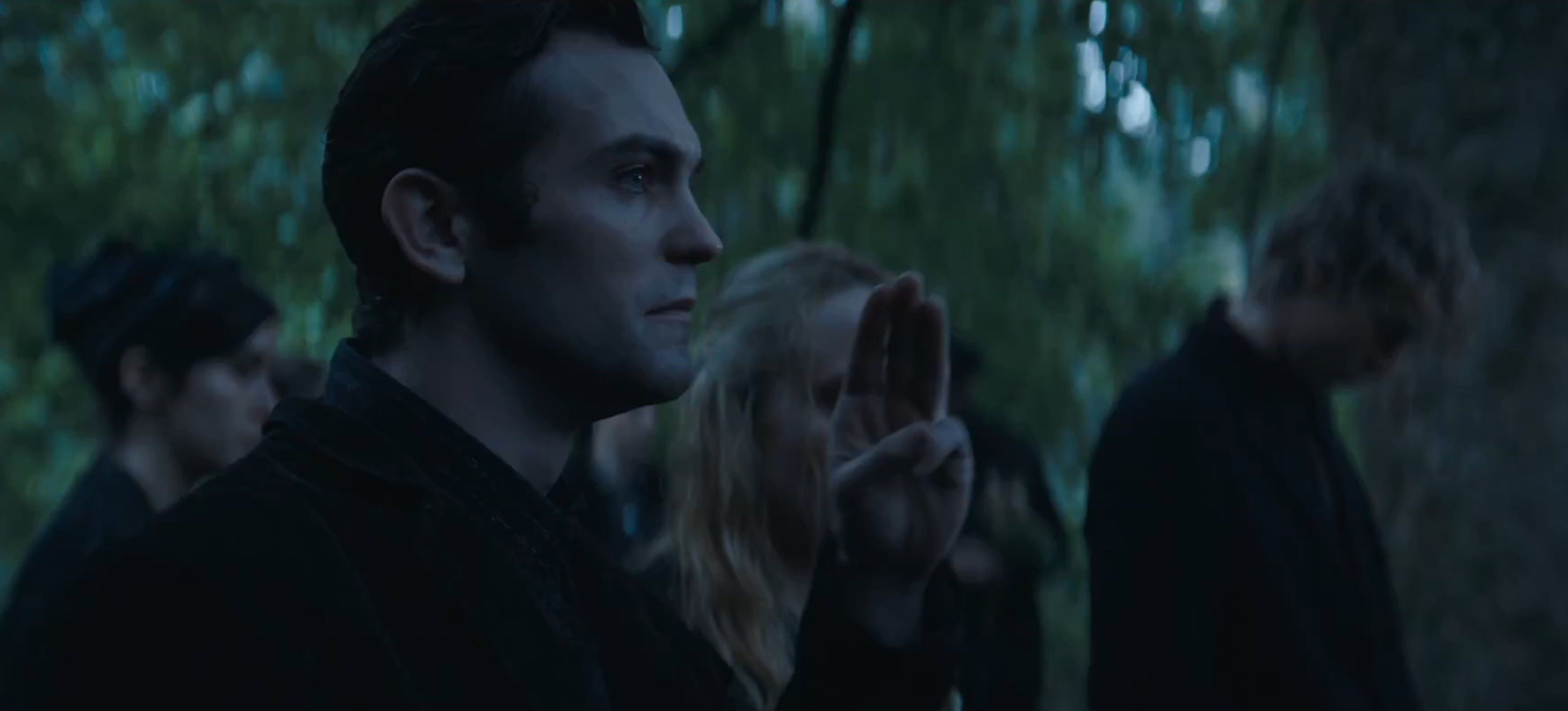 New Hunger Games Trailer Reveals 3 Returning Victors & Katniss’ Parents ...