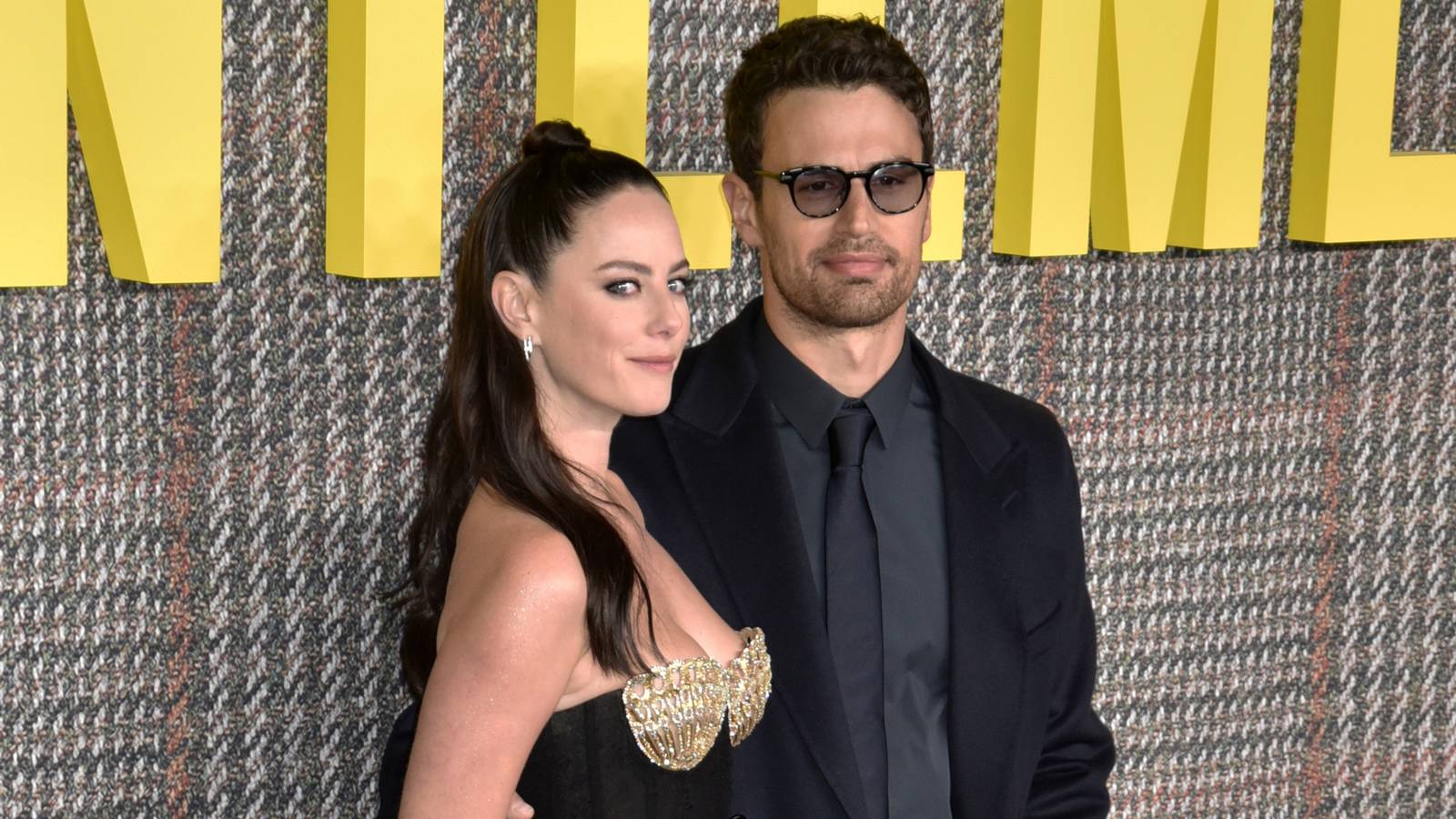 Guy Ritchie & Netflix's 2-Part Crime Thriller Gets Official 2026 Release Update